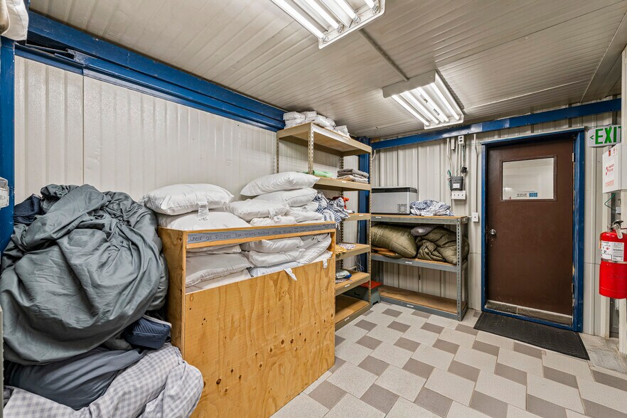 More Photos Of 971 Margaret Ave, Salt Lake City Service For Sale