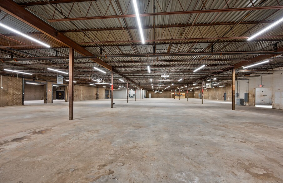 More Photos Of 1218 Hickory Chapel Rd, High Point Light Distribution For Lease