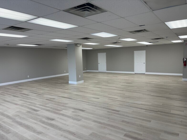 More Photos Of 662 Goffle Rd, Hawthorne Unknown For Lease