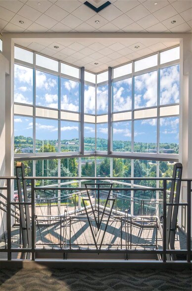 More Photos Of 501 Technology Dr, Canonsburg Office For Lease