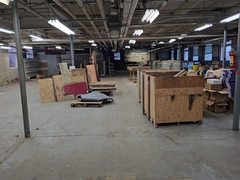 More Photos Of 223 Main St, Charlestown Storefront Retail Office For Lease