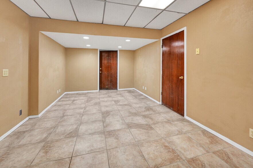 More Photos Of 3603 W 35th St, Odessa Industrial For Sale