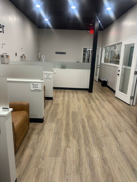 More Photos Of 18321 W Lake Houston Pky, Humble Unknown For Lease