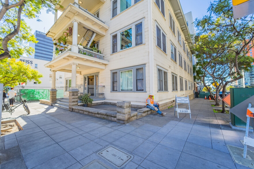 More Photos Of 1468 1st Ave, San Diego Apartments For Sale