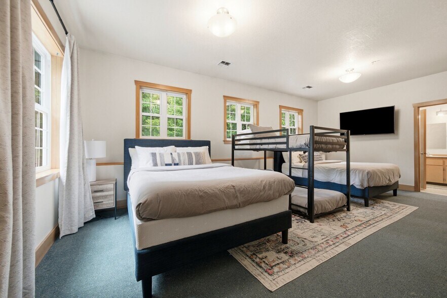 More Photos Of 93732 US-26, Government Camp Lodge Meeting Hall For Sale