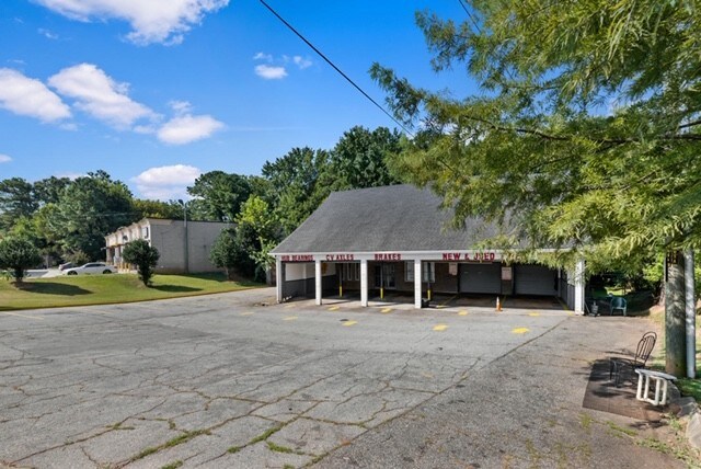 More Photos Of 2059 Candler Rd, Decatur Auto Repair For Sale