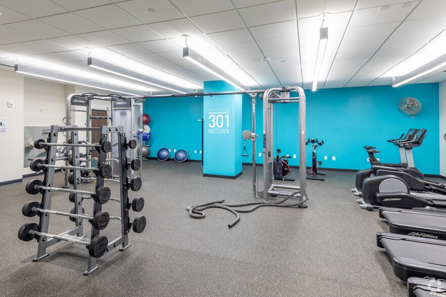 More Photos Of 301 S McDowell St, Charlotte Office For Sale