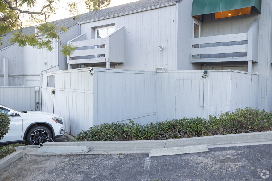 More Photos Of 760 Las Posas Rd, Camarillo Loft Creative Space For Sale