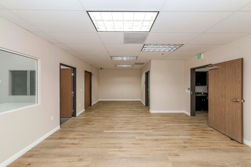 More Photos Of 1452 E Valencia Dr, Fullerton Warehouse For Lease