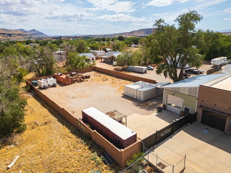 More Photos Of 195 W 500 N, La Verkin Warehouse For Sale