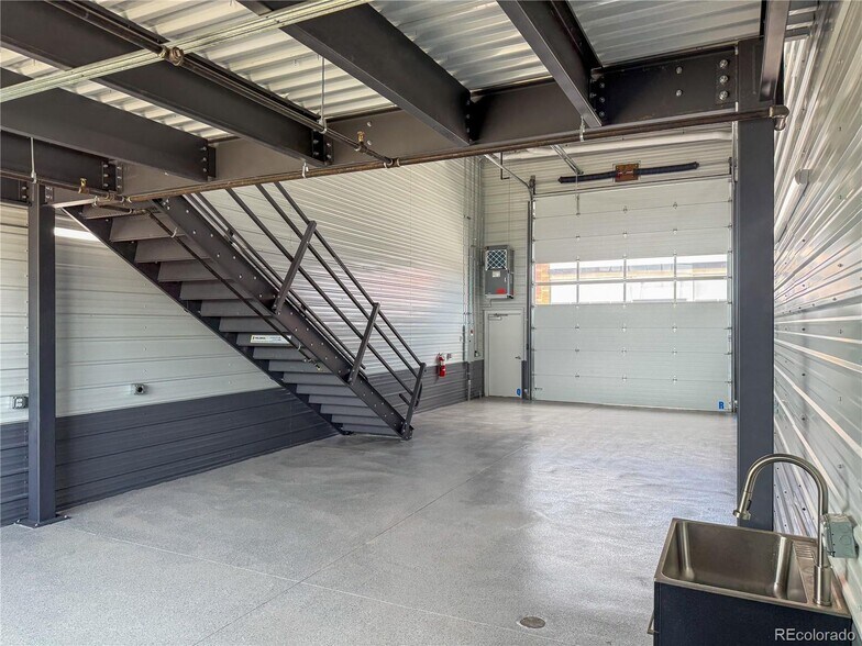 More Photos Of 4390 Regent St, Castle Rock Warehouse For Sale