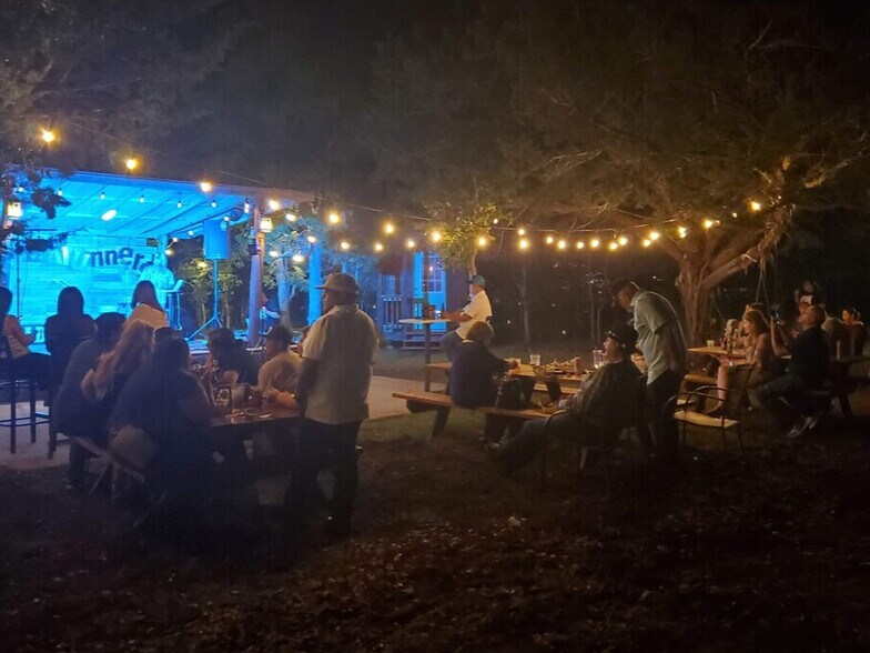 More Photos Of 235 Sports Park Rd, Dripping Springs Restaurant For Lease