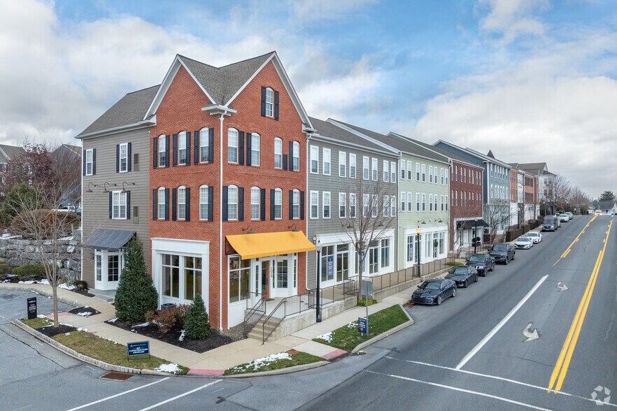 Primary Photo Of 104 Merchant Ave, Mount Joy Apartments For Lease