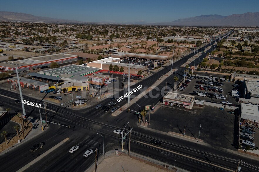 More Photos Of 1701-1715 N Decatur Blvd, Las Vegas Auto Repair For Lease