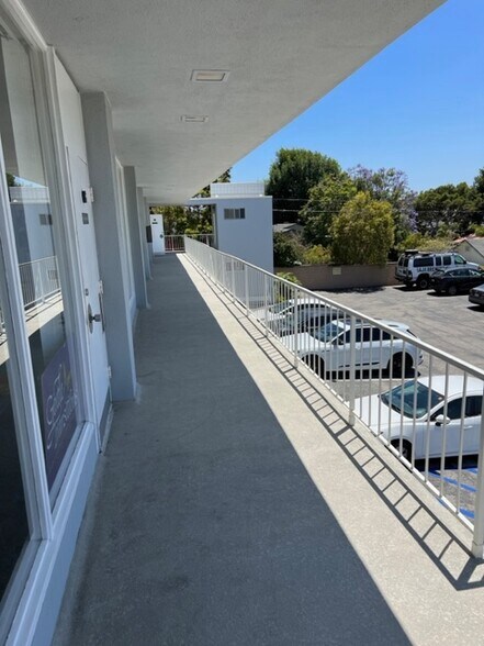 More Photos Of 1726 Manhattan Beach Blvd, Manhattan Beach Office For Lease