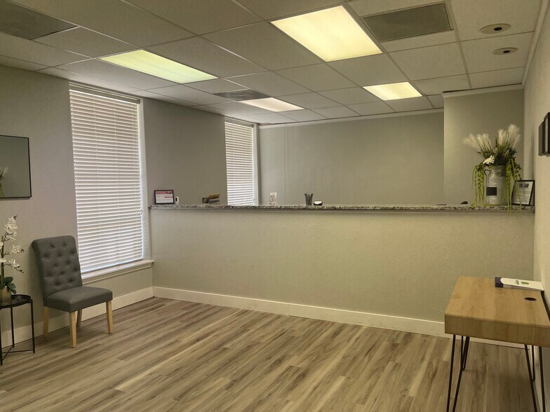 More Photos Of 278 S Pioneer Dr, Abilene Office For Sale