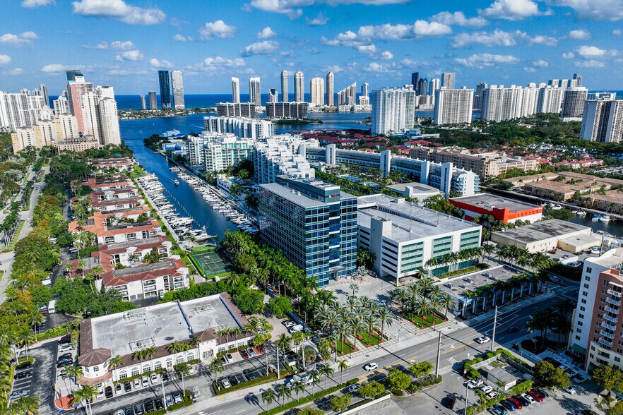 More Photos Of 18851 NE 29th Ave, Aventura Coworking Space