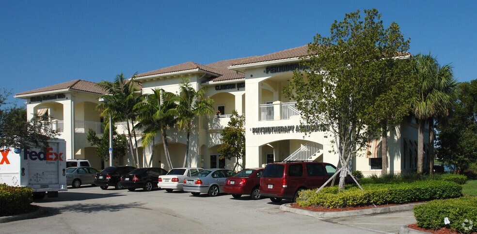 More Photos Of 2731 Executive Park Dr, Weston Medical For Lease