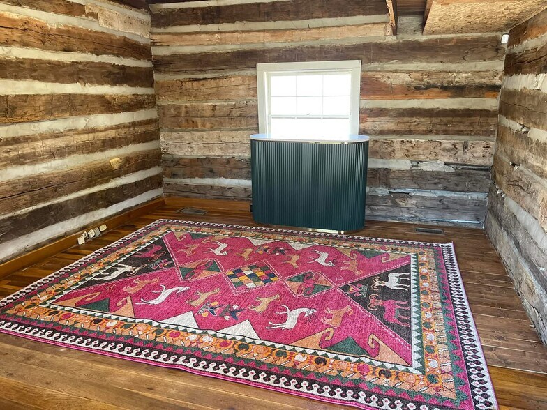 More Photos Of 1760 Fairview Blvd, Fairview General Retail For Sale