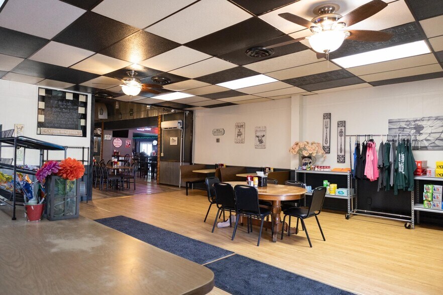 More Photos Of 103 W Main St, Hardwick Restaurant For Sale