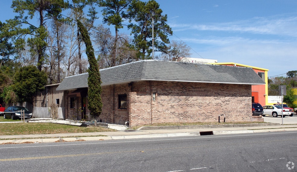 More Photos Of 5013 Park St, Jacksonville Auto Repair For Sale