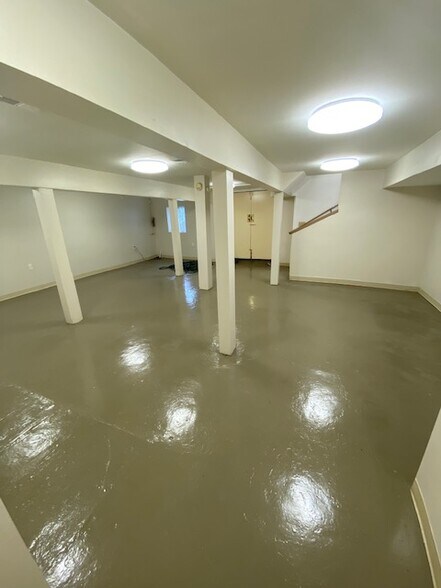 More Photos Of 2639 Morris St, Atlanta Religious Facility For Sale