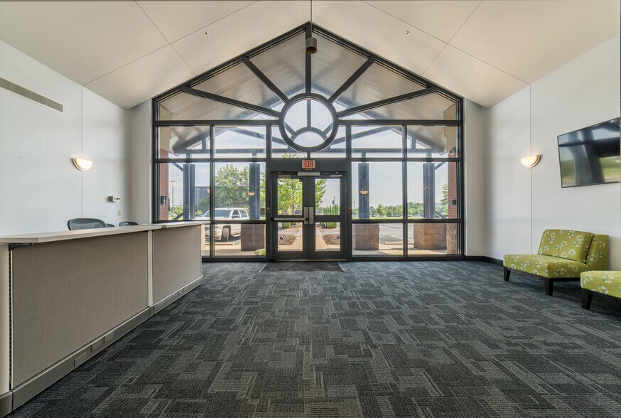 More Photos Of 224 JB Hunt Corporate Dr, Lowell Office For Sale