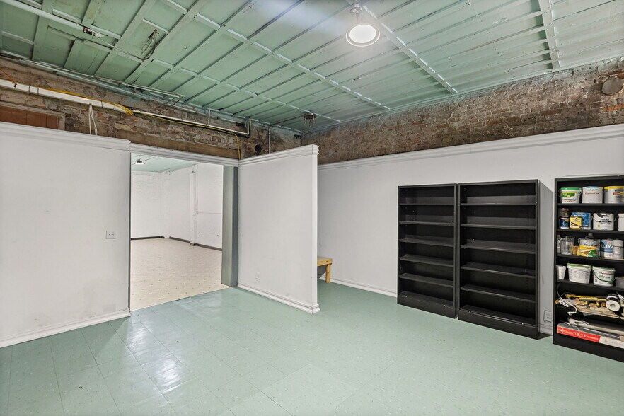 More Photos Of 6 S Division St, Du Quoin General Retail For Sale