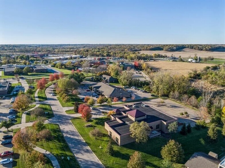 More Photos Of 2834 Northgate Dr, Iowa City Office For Lease