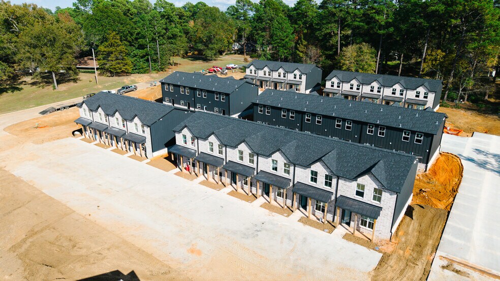 More Photos Of 6702 University Ave, Texarkana Apartments For Sale