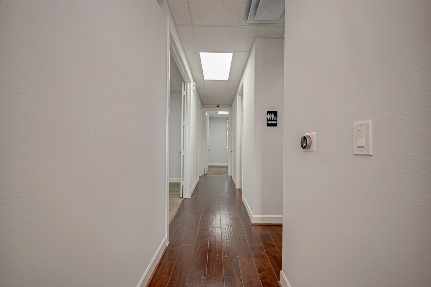 More Photos Of 16000 Park Ten Pl, Houston Medical For Lease