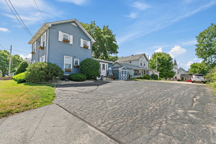 More Photos Of 55 S Madison St, Oswego Office For Sale