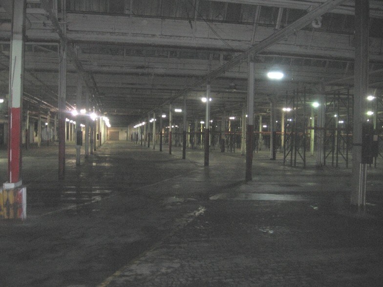 More Photos Of 500 N US Highway 31, Austin Manufacturing For Lease