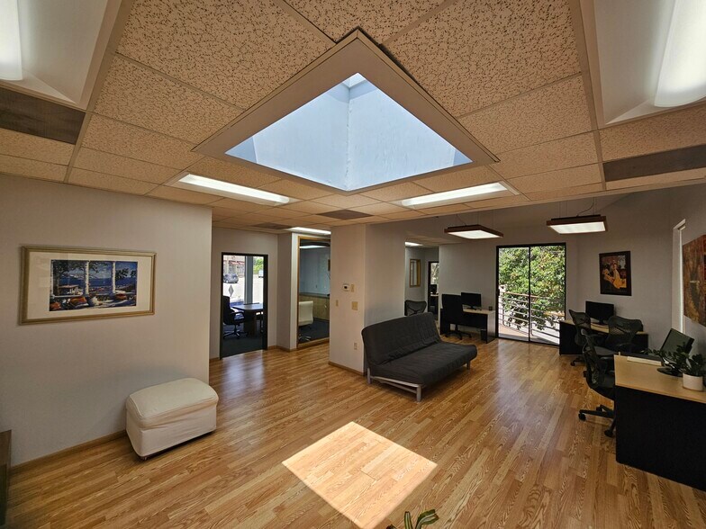 More Photos Of 2910 W Broadway, Los Angeles Office Residential For Lease