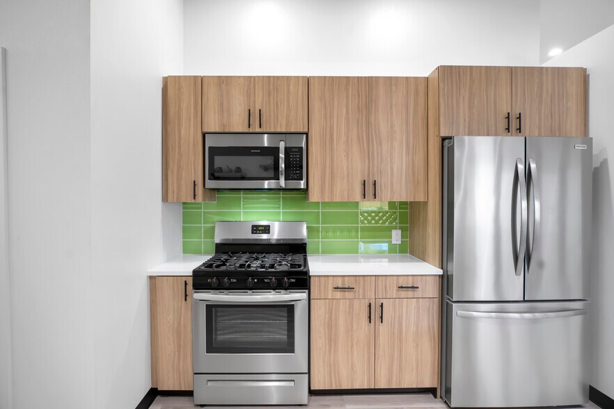 More Photos Of 2001 Tulane Dr, Lufkin Medical For Sale