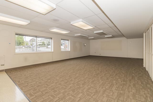 More Photos Of 2602 6th St, Bremerton Storefront Retail Office For Lease