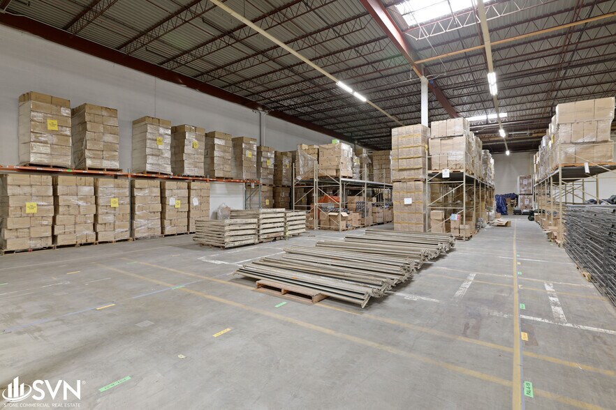 More Photos Of 302 American Greeting Card Rd, Corbin Warehouse For Lease