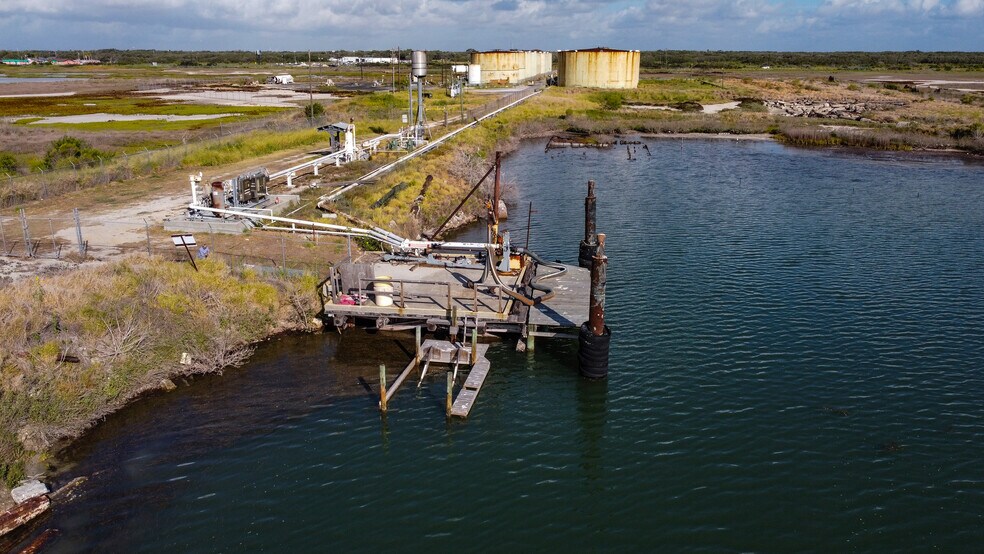 More Photos Of 1603 N State Highway 35, Aransas Pass Chemical Oil Refinery For Sale