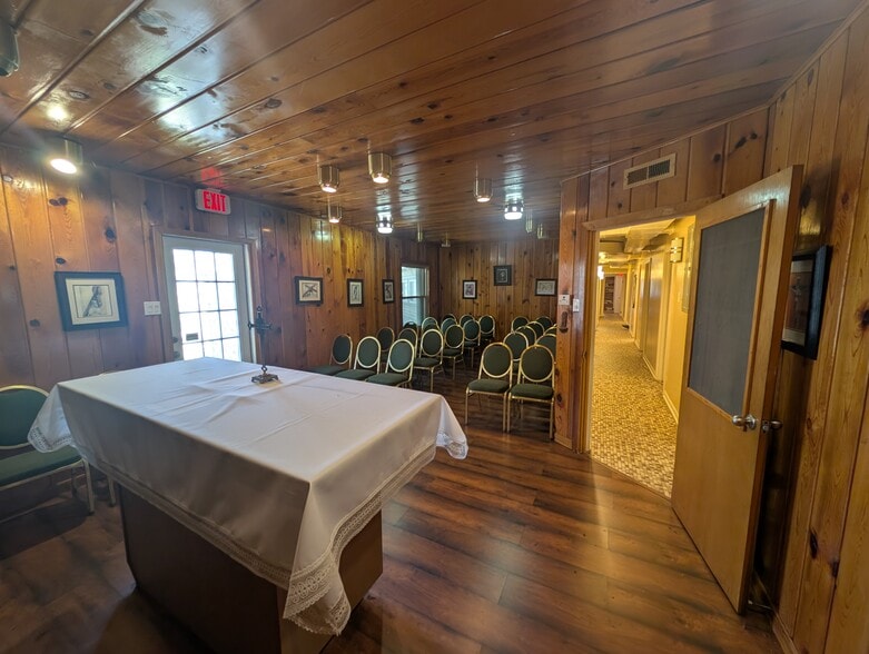 More Photos Of 101 Marapai Rd, Prescott Specialty For Sale