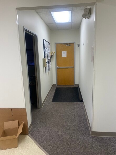 More Photos Of 1010 Franklin Dr, Smock Unknown For Lease