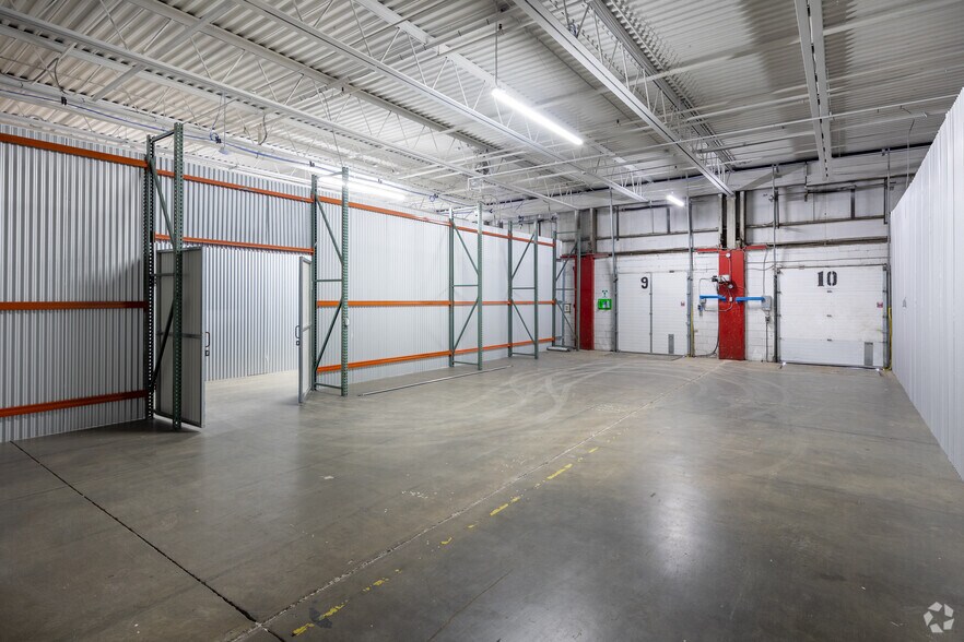 More Photos Of 724 Caledonia Rd, Toronto Warehouse For Lease
