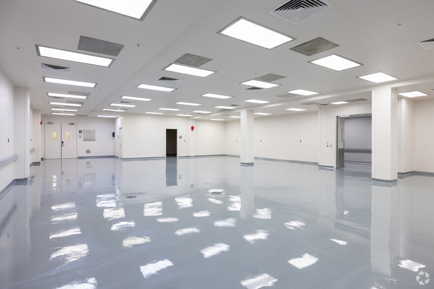 More Photos Of 505 Odyssey Way, Merritt Island Office For Lease