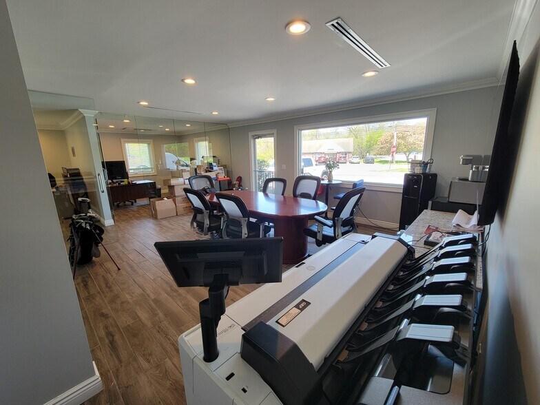 More Photos Of 4 Orrs Mills Rd, Salisbury Mills General Retail For Sale