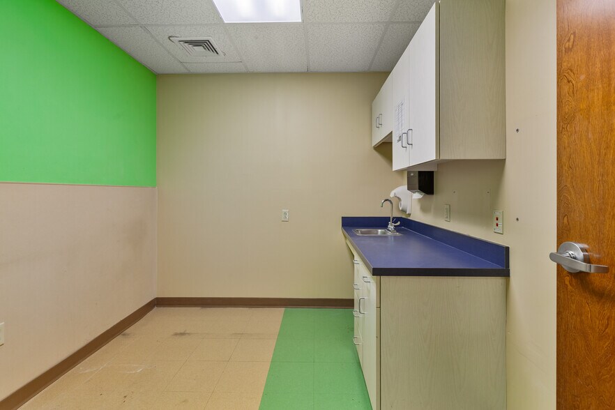 More Photos Of 1227 W Liberty St, Allentown Medical For Sale