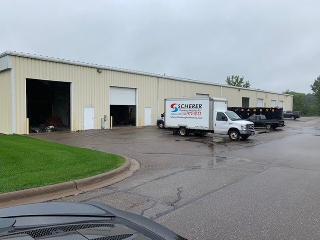 More Photos Of 2165 Daniels St, Long Lake Manufacturing For Lease