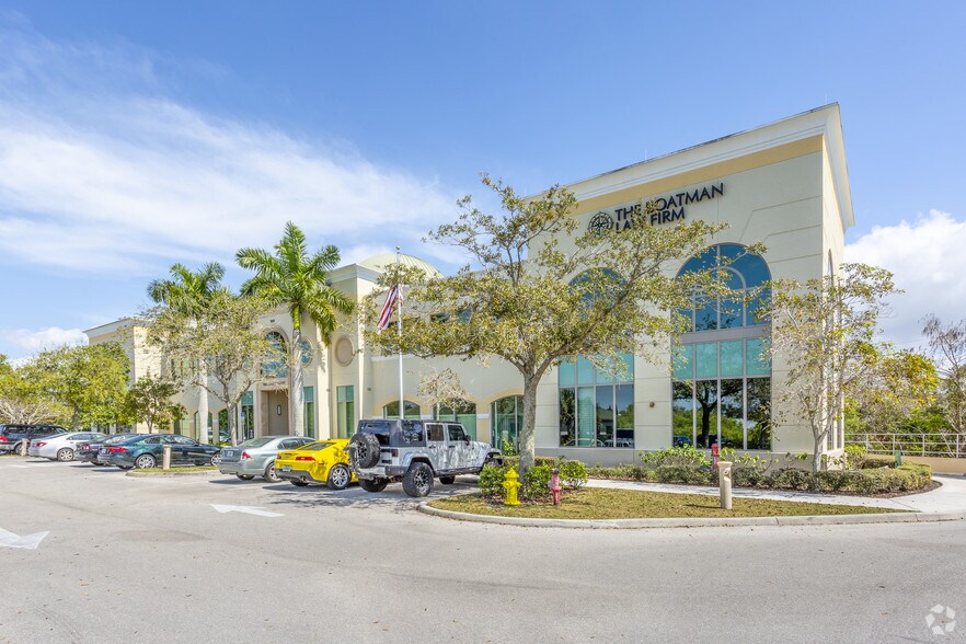 More Photos Of 3021 N Airport Pulling Rd, Naples Office For Sale