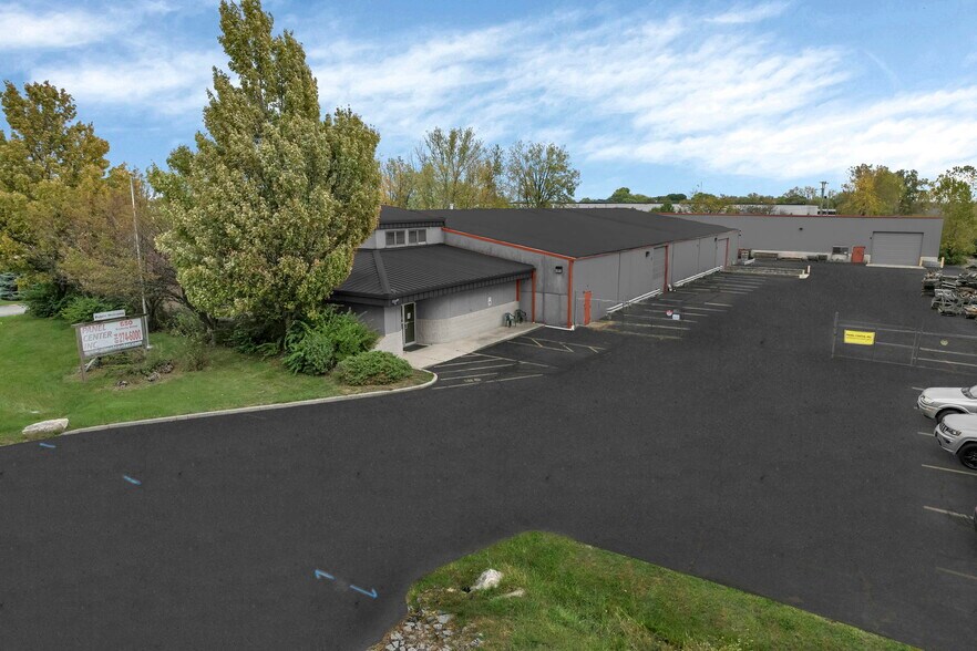 More Photos Of 850 Kaderly Dr, Columbus Warehouse For Lease