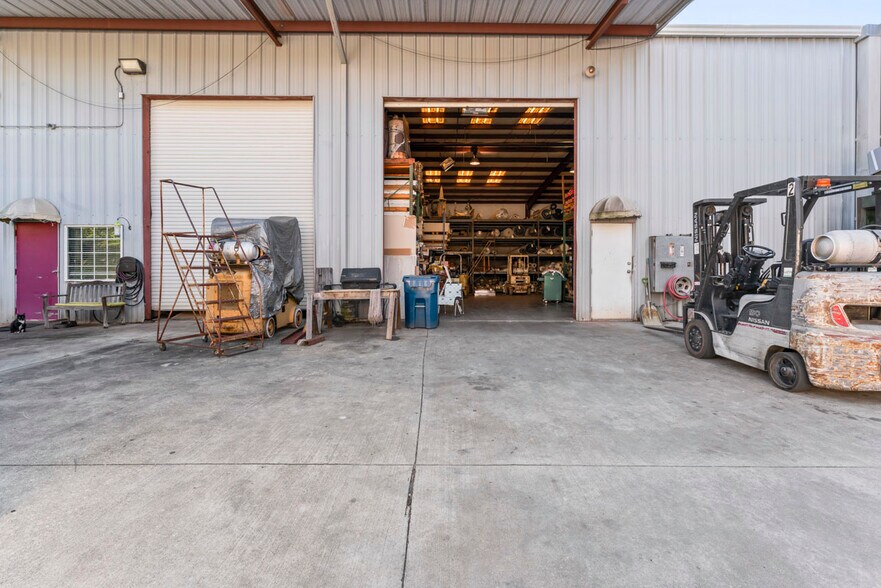 More Photos Of 4062 N Henry Blvd, Stockbridge Freestanding For Sale