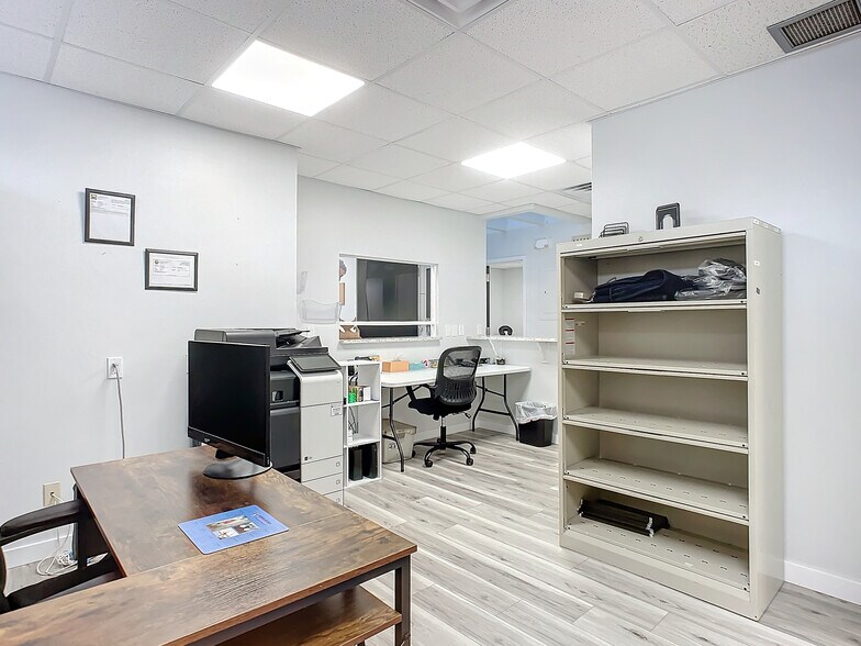More Photos Of 405 Downing St, New Smyrna Beach Medical For Sale