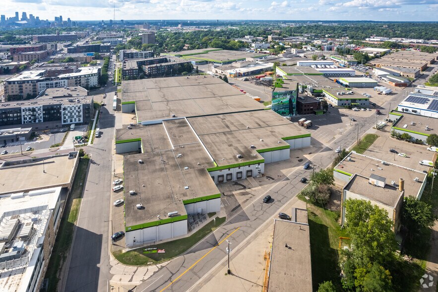 More Photos Of 2228 Territorial Rd, Saint Paul Distribution For Lease